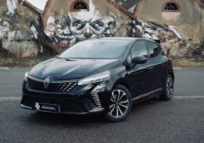 CLIO 5 NOIR (1) (Manuel)