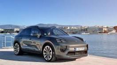 PORSHE MACAN NOIRE